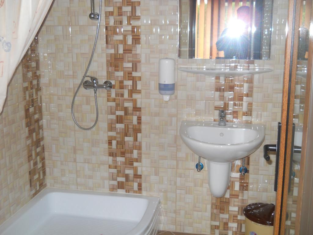 Pensiunea Cora Piteşti Oda fotoğraf